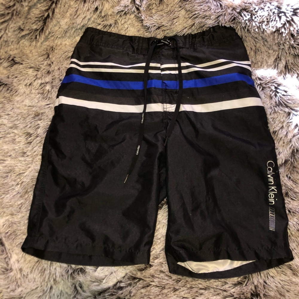 Men’s swim trunks